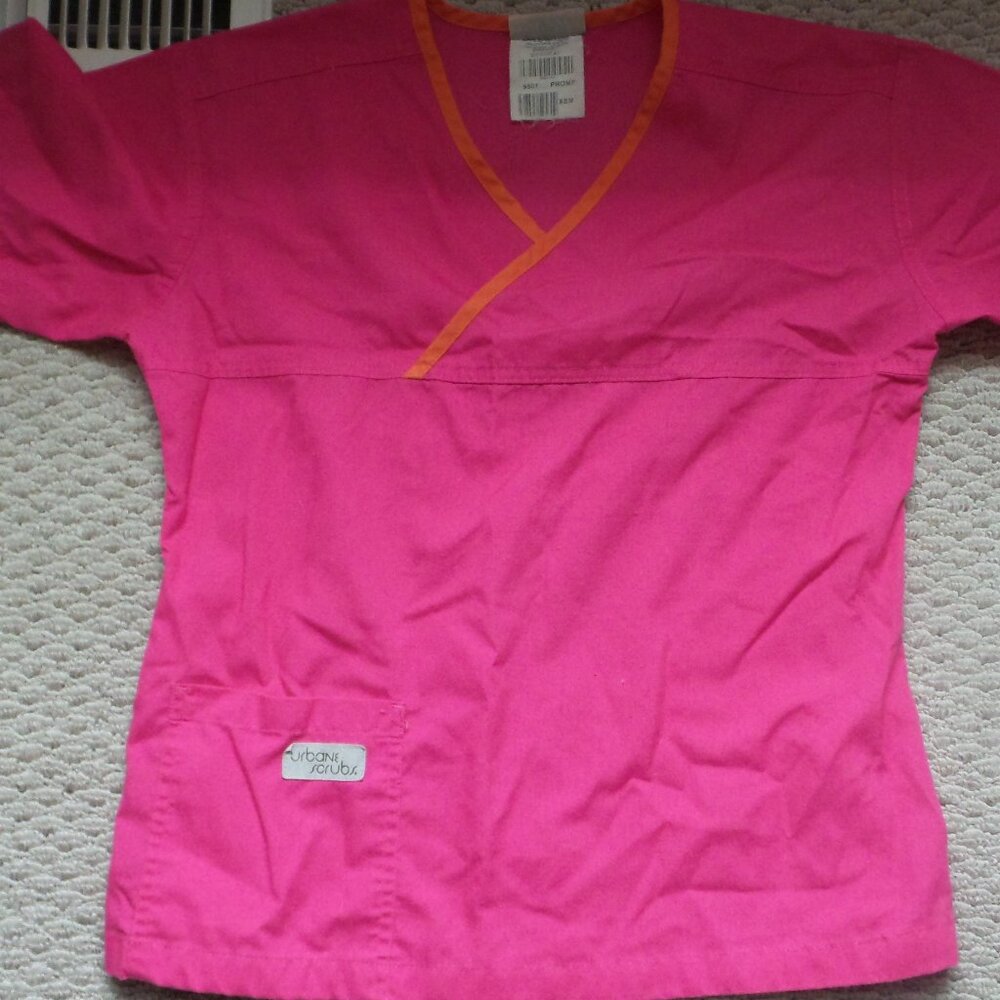 Scrubs - top